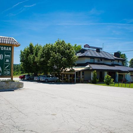 Restaurant Rooms Pino Slunj Εξωτερικό φωτογραφία